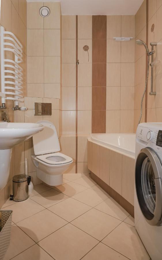 Cosy And Comfortable Apartment In Cracov クラクフ エクステリア 写真